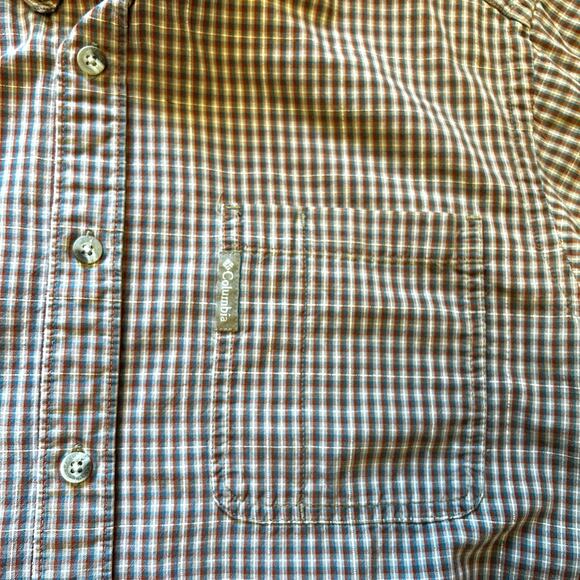 Columbia Men’s Brown Plaid Button Down Shirt Size M - Picture 4 of 5